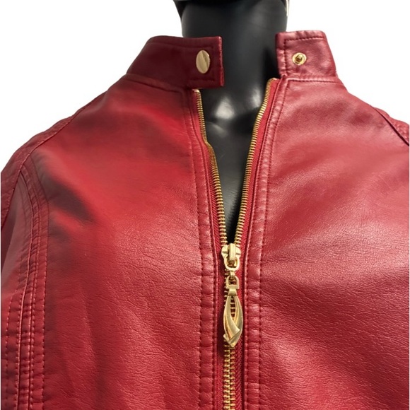 Women's Red faux Leather motorcycle Jacket - Picture 5 of 9